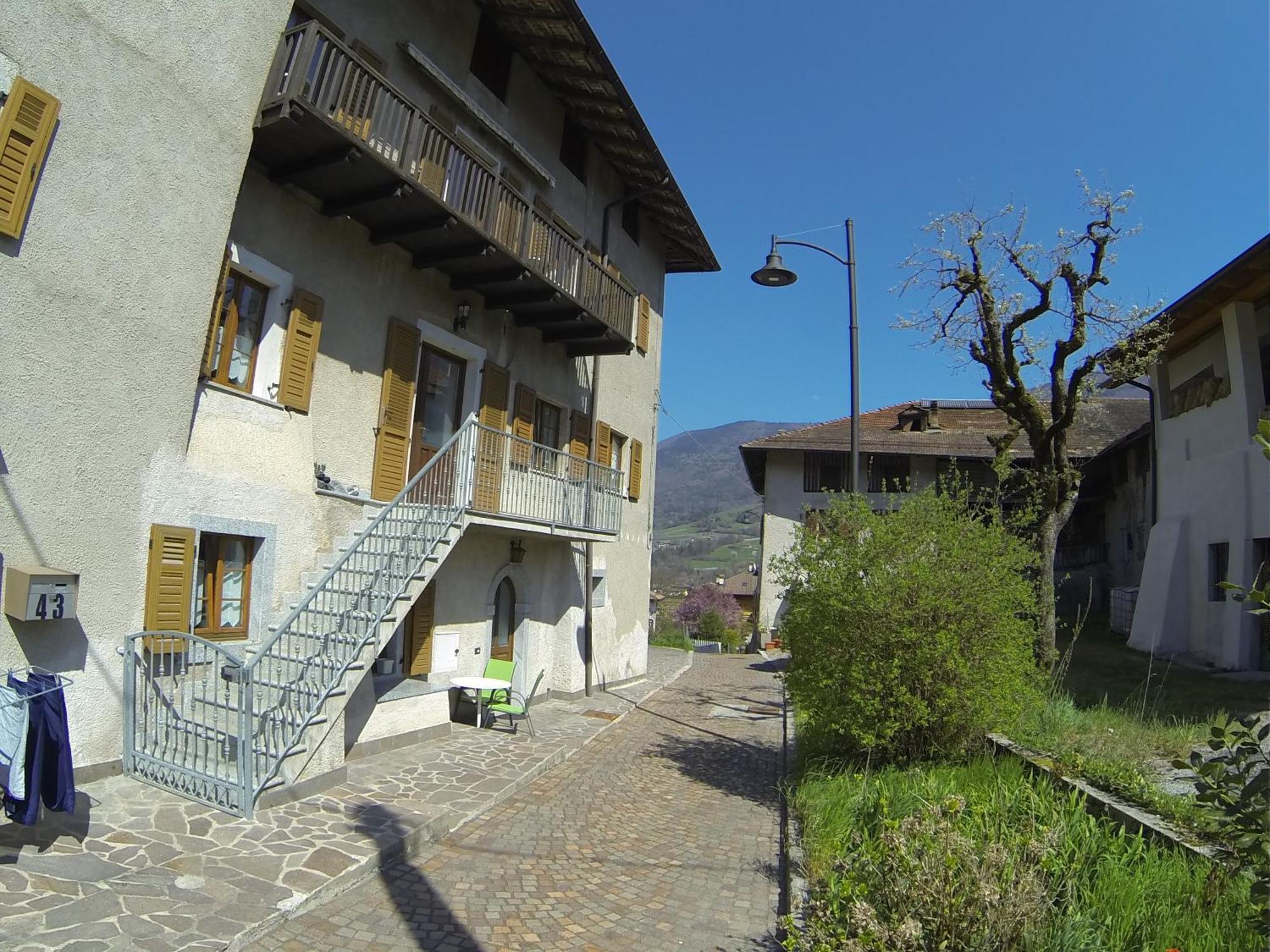 Appartamento Trentino I Comano Terme Esterno foto